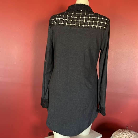New Mona B dark gray long sleeve blouse - Picture 9 of 16